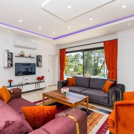 Goekkusagi / Kalkan Hotel 4*