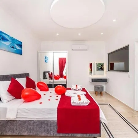 Goekkusagi / Kalkan Hotel Kaş
